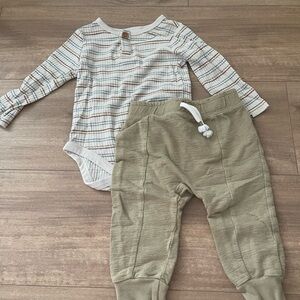 Baby Boy 2 Piece Outfit Long Sleeve Henley Bodysuit with Matching Pants Size 12M
